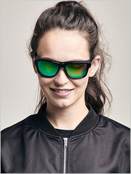 Whitepass II sunglasses - Black +Green mirror Sintrast lens